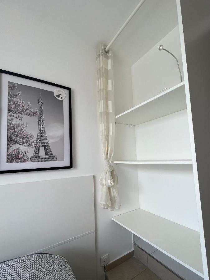 Appartement 4 Personnes, Aeroport Marseille マリニャーヌ エクステリア 写真
