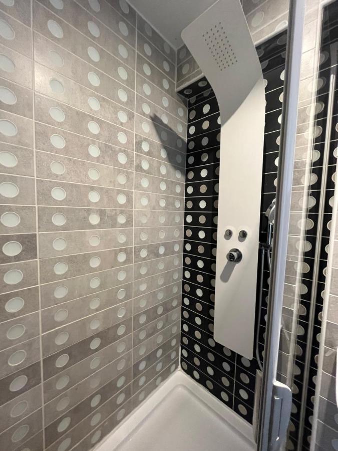 Appartement 4 Personnes, Aeroport Marseille マリニャーヌ エクステリア 写真