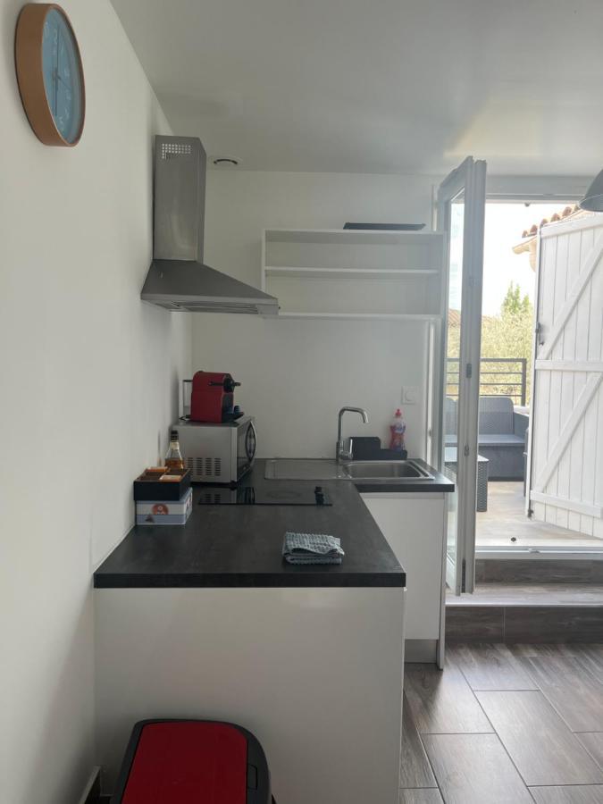 Appartement 4 Personnes, Aeroport Marseille マリニャーヌ エクステリア 写真